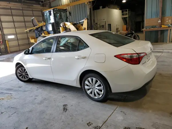 5YFBURHE6GP459924 2016 TOYOTA COROLLA - Image 2