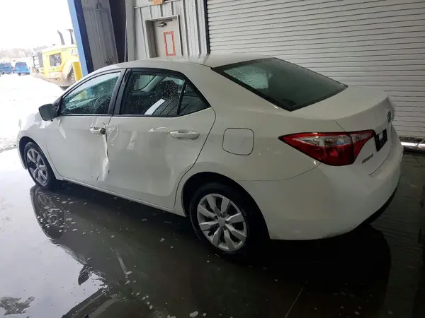 5YFBURHE6GP461897 2016 TOYOTA COROLLA - Image 2