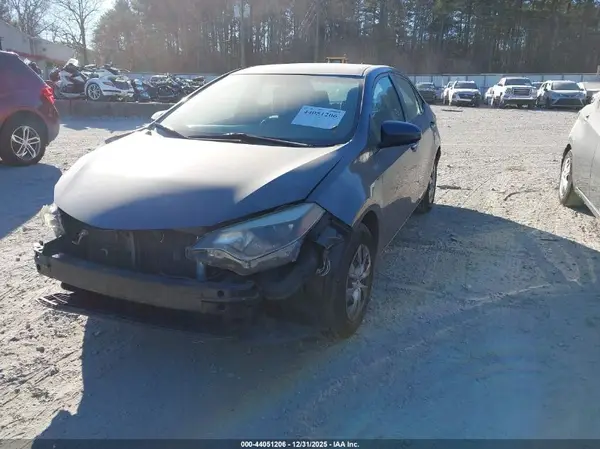 5YFBURHE6GP462533 2016 TOYOTA COROLLA - Image 2