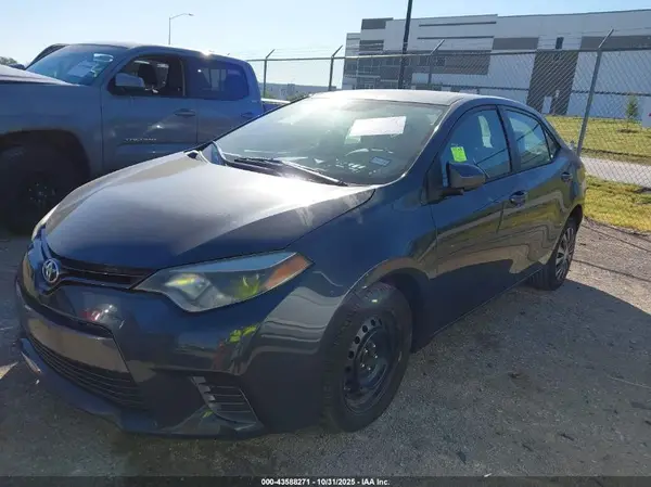 5YFBURHE6GP464072 2016 TOYOTA COROLLA - Image 2