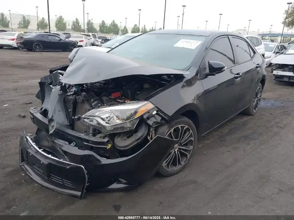 5YFBURHE6GP471085 2016 TOYOTA COROLLA - Image 2