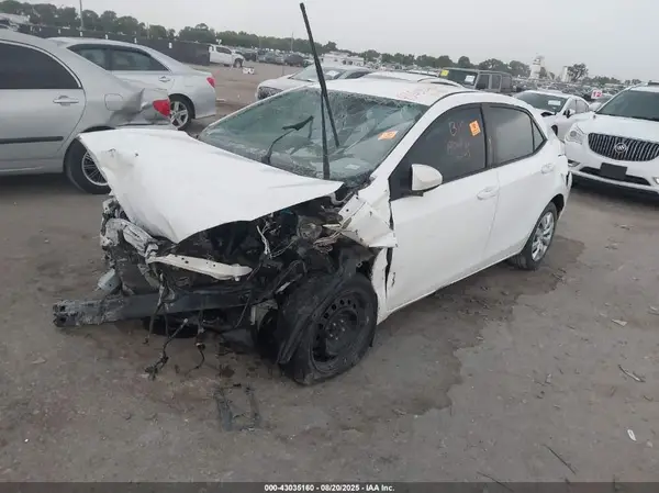 5YFBURHE6GP478215 2016 TOYOTA COROLLA - Image 2