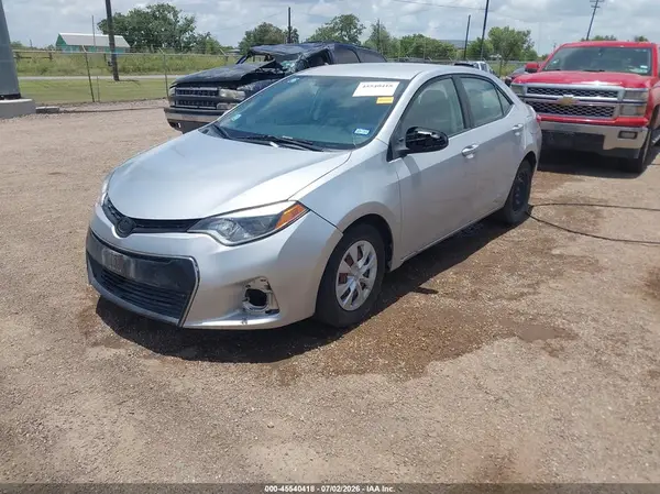 5YFBURHE6GP478957 2016 TOYOTA COROLLA - Image 2
