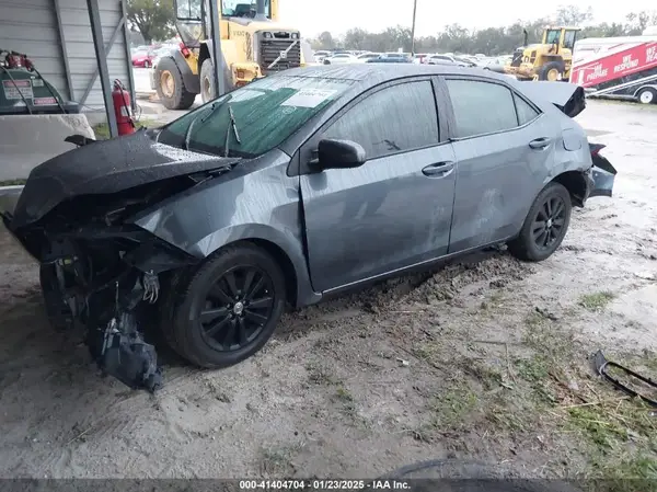 5YFBURHE6GP479123 2016 TOYOTA COROLLA - Image 2