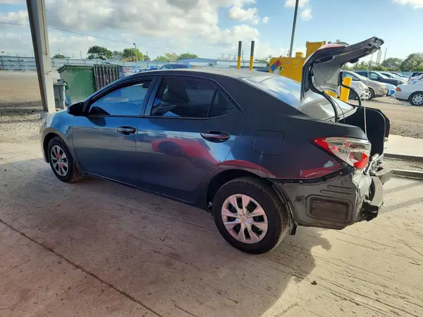 5YFBURHE6GP496939 2016 TOYOTA COROLLA - Image 2