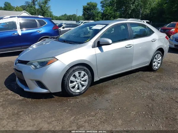 5YFBURHE6GP498593 2016 TOYOTA COROLLA - Image 2