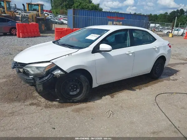 5YFBURHE6GP501153 2016 TOYOTA COROLLA - Image 2