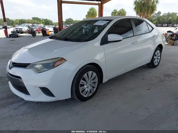 5YFBURHE6GP514811 2016 TOYOTA COROLLA - Image 2