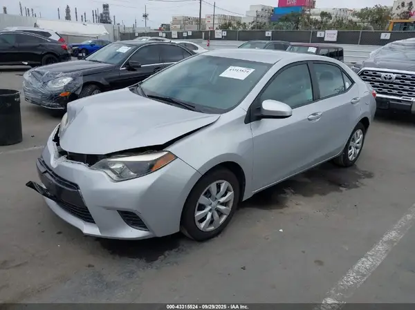 5YFBURHE6GP523489 2016 TOYOTA COROLLA - Image 2