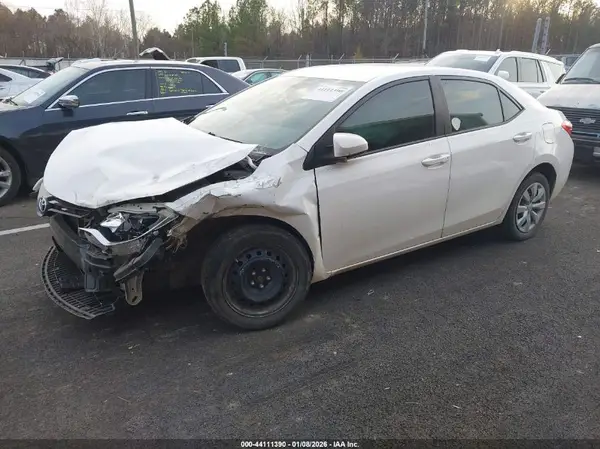 5YFBURHE6GP535383 2016 TOYOTA COROLLA - Image 2