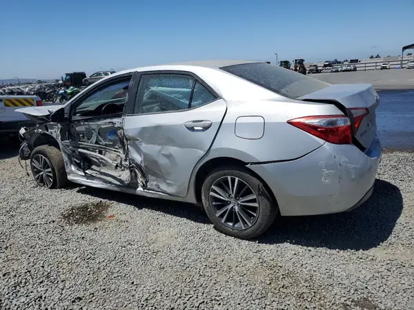 5YFBURHE6GP536811 2016 TOYOTA COROLLA - Image 2