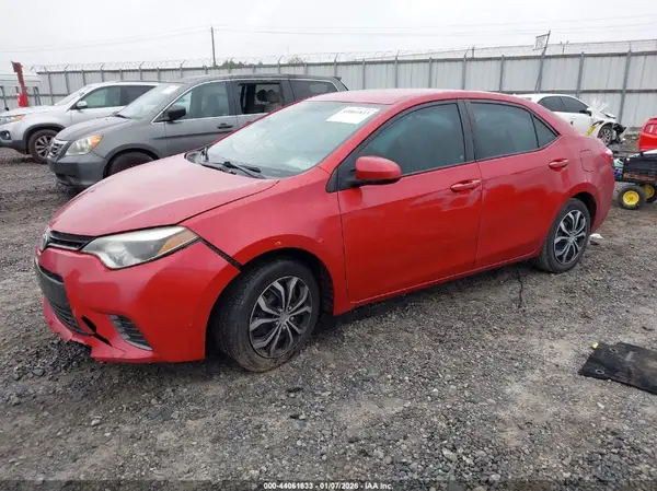 5YFBURHE6GP545489 2016 TOYOTA COROLLA - Image 2