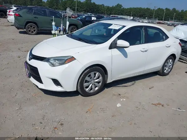 5YFBURHE6GP552104 2016 TOYOTA COROLLA - Image 2