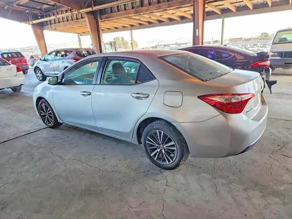 5YFBURHE6GP555861 2016 TOYOTA COROLLA - Image 2