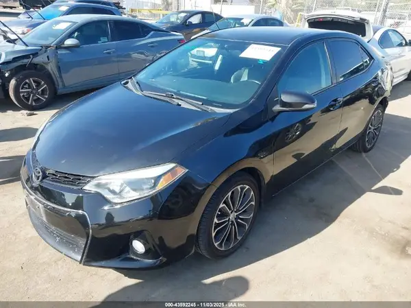 5YFBURHE6GP558260 2016 TOYOTA COROLLA - Image 2