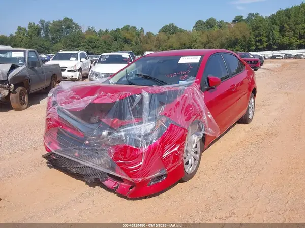 5YFBURHE6HP573004 2017 TOYOTA COROLLA - Image 2