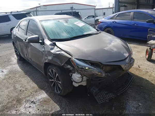 5YFBURHE6HP573133 2017 TOYOTA COROLLA - Image 1