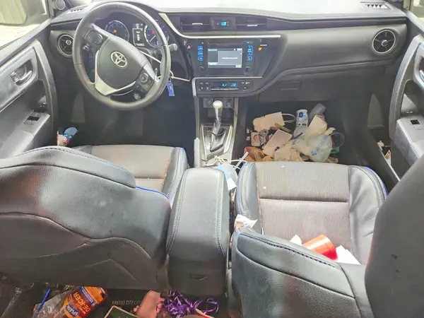 5YFBURHE6HP573892 2017 TOYOTA COROLLA - Image 8