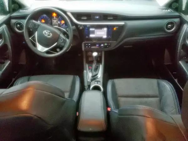 5YFBURHE6HP574279 2017 TOYOTA COROLLA - Image 8
