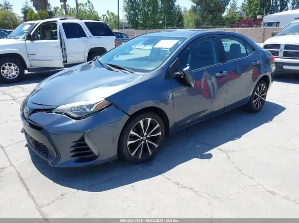 5YFBURHE6HP575352 2017 TOYOTA COROLLA - Image 2