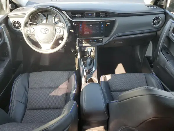 5YFBURHE6HP575500 2017 TOYOTA COROLLA - Image 8
