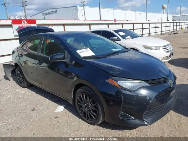 5YFBURHE6HP578574 2017 TOYOTA COROLLA - Image 1