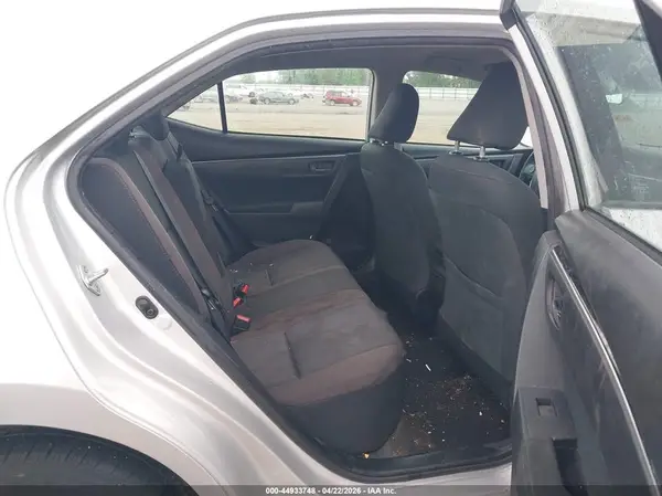 5YFBURHE6HP581314 2017 TOYOTA COROLLA - Image 8