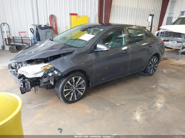 5YFBURHE6HP581359 2017 TOYOTA COROLLA - Image 2