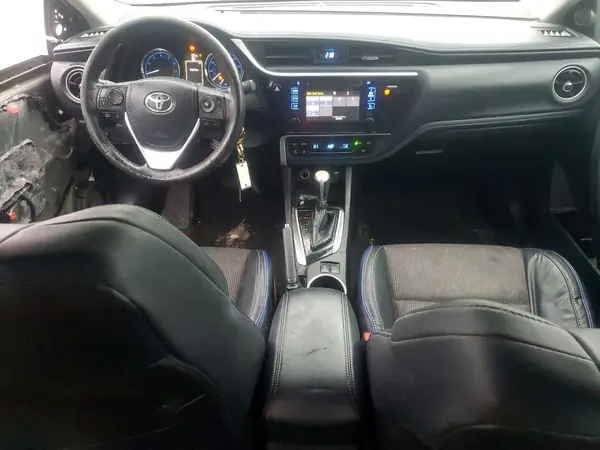 5YFBURHE6HP583578 2017 TOYOTA COROLLA - Image 8