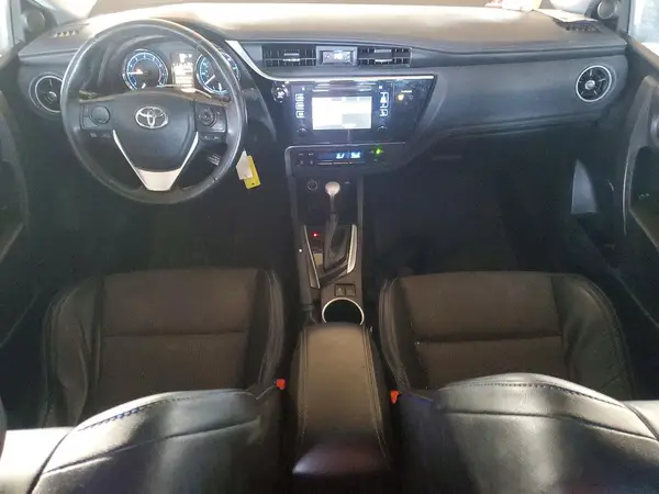 5YFBURHE6HP588196 2017 TOYOTA COROLLA - Image 8