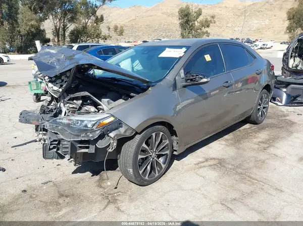 5YFBURHE6HP593348 2017 TOYOTA COROLLA - Image 2