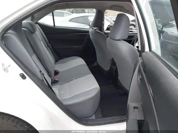 5YFBURHE6HP593897 2017 TOYOTA COROLLA - Image 8