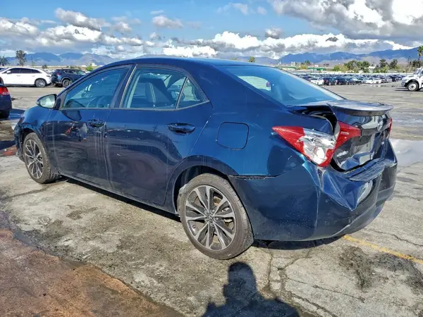 5YFBURHE6HP594564 2017 TOYOTA COROLLA - Image 2