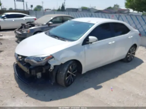 5YFBURHE6HP594824 2017 TOYOTA COROLLA - Image 2