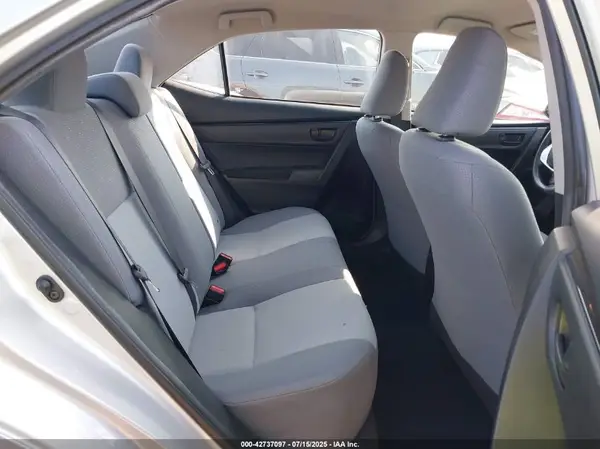 5YFBURHE6HP595357 2017 TOYOTA COROLLA - Image 8