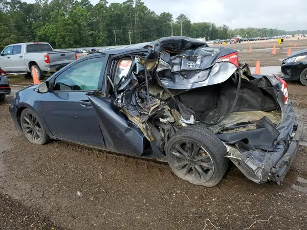 5YFBURHE6HP595696 2017 TOYOTA COROLLA - Image 2