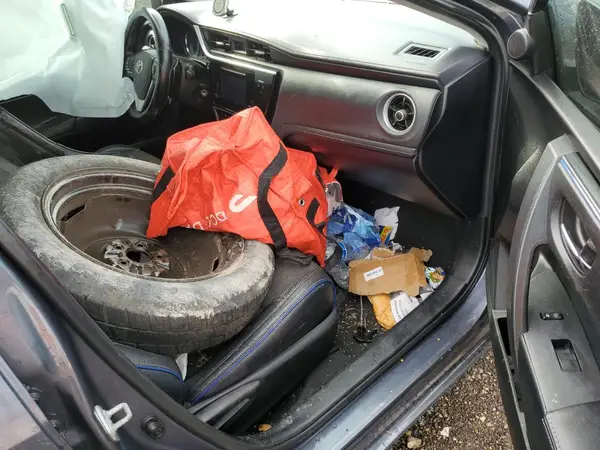 5YFBURHE6HP595696 2017 TOYOTA COROLLA - Image 8