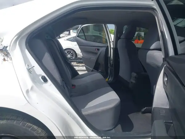 5YFBURHE6HP596427 2017 TOYOTA COROLLA - Image 8
