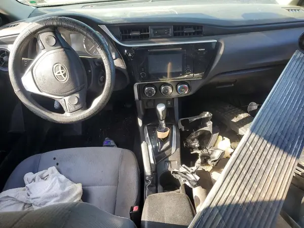 5YFBURHE6HP596928 2017 TOYOTA COROLLA - Image 8