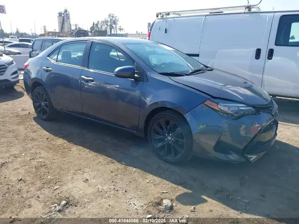 5YFBURHE6HP599523 2017 TOYOTA COROLLA - Image 1