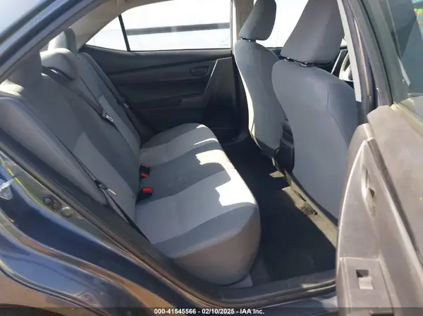 5YFBURHE6HP599523 2017 TOYOTA COROLLA - Image 8