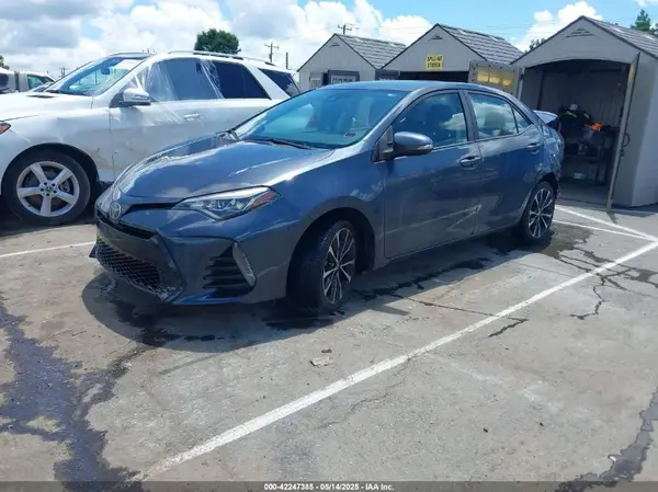 5YFBURHE6HP604588 2017 TOYOTA COROLLA - Image 2