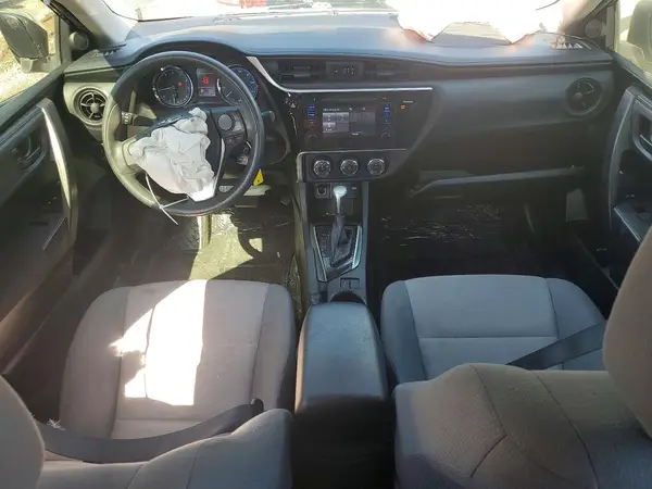 5YFBURHE6HP607569 2017 TOYOTA COROLLA - Image 8