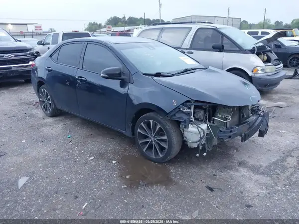 5YFBURHE6HP608110 2017 TOYOTA COROLLA - Image 1