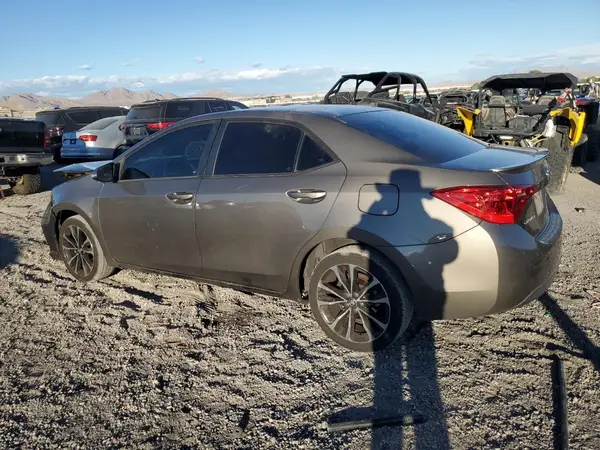 5YFBURHE6HP611377 2017 TOYOTA COROLLA - Image 2