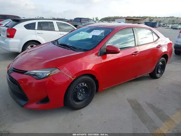 5YFBURHE6HP613050 2017 TOYOTA COROLLA - Image 2