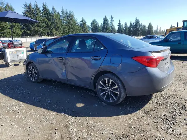 5YFBURHE6HP615218 2017 TOYOTA COROLLA - Image 2