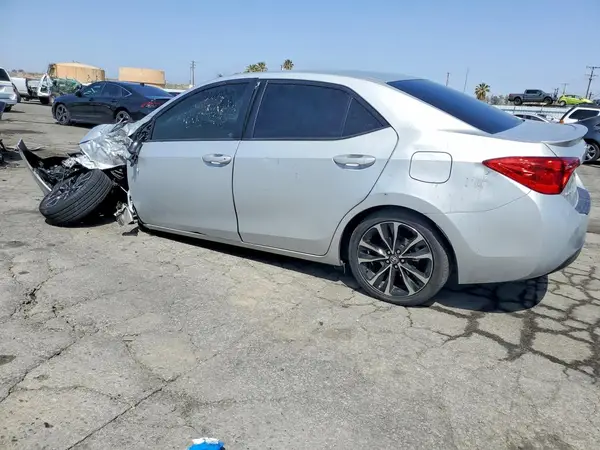 5YFBURHE6HP615350 2017 TOYOTA COROLLA - Image 2