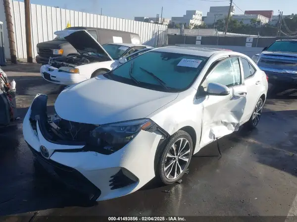 5YFBURHE6HP617034 2017 TOYOTA COROLLA - Image 2