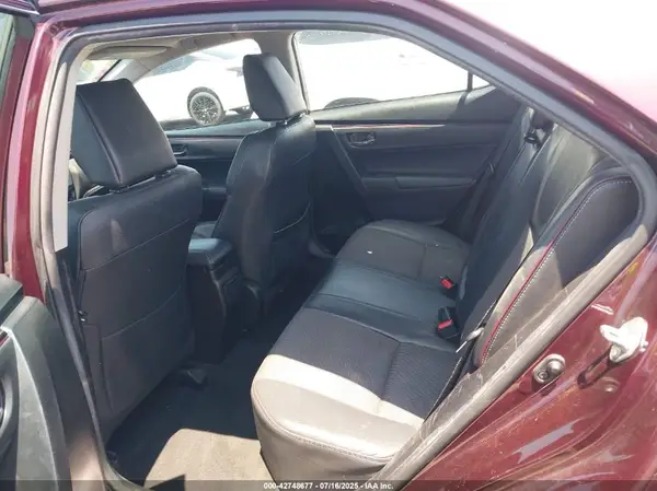 5YFBURHE6HP621083 2017 TOYOTA COROLLA - Image 8